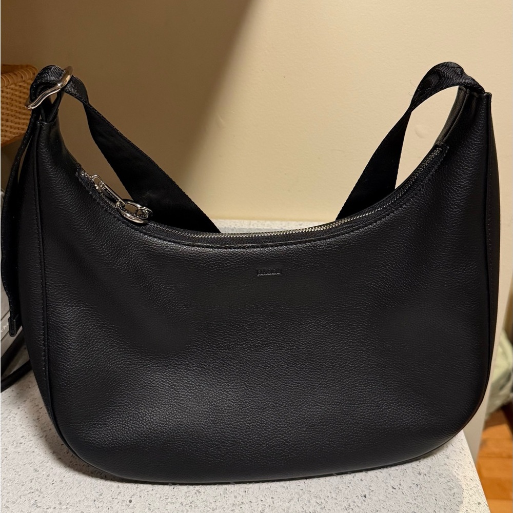 BAGGU Black recycled Leather medium crescent bag